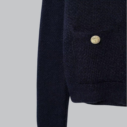 Elarova | Weicher Strickcardigan mit goldenen Knöpfen