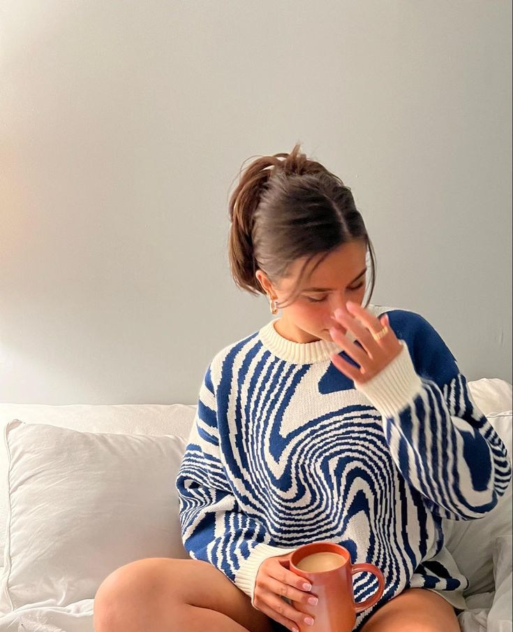 Elarova | Whirlpool Pullover