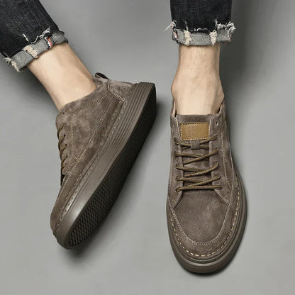 Elarova | Wildleder Low Top Sneaker