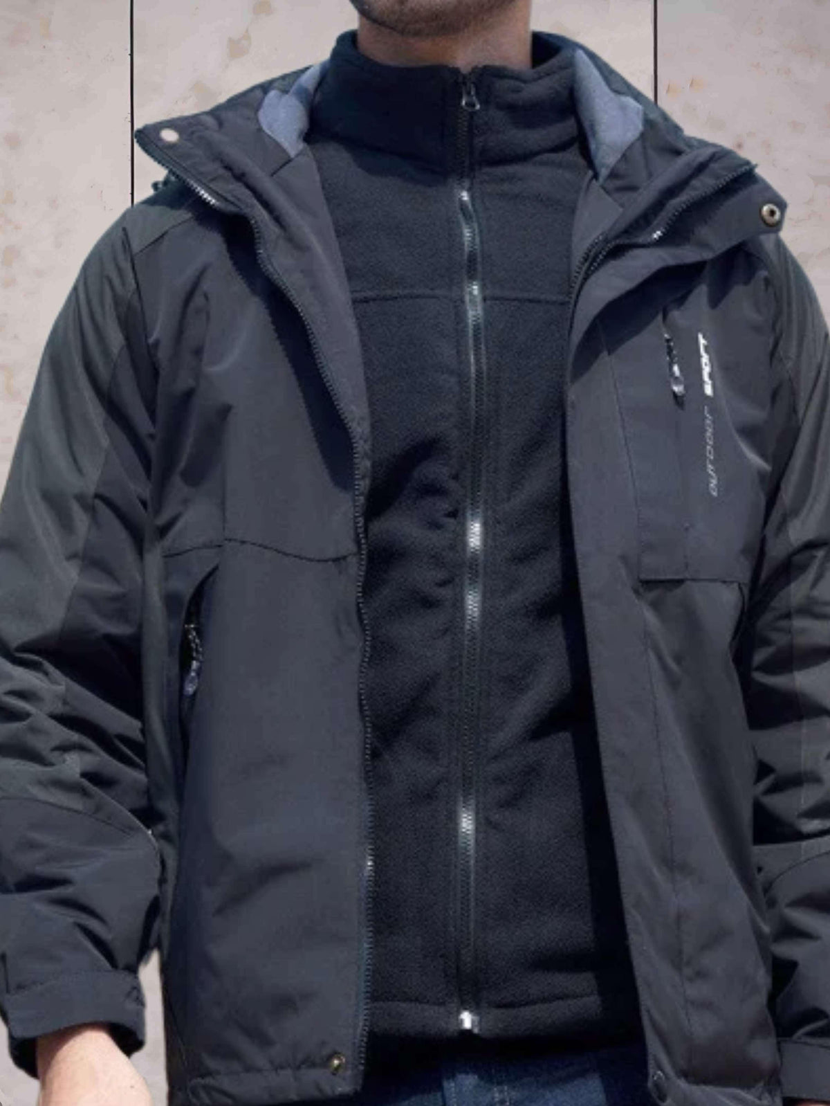 Elarova | Wind- und wasserdichte Wanderjacke mit Kapuze, Taschen und doppeltem Reißverschluss und Knopfverschluss
