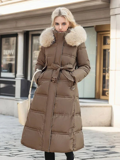 Elarova | Winterjacke mit Fellkragen und Gürtel
