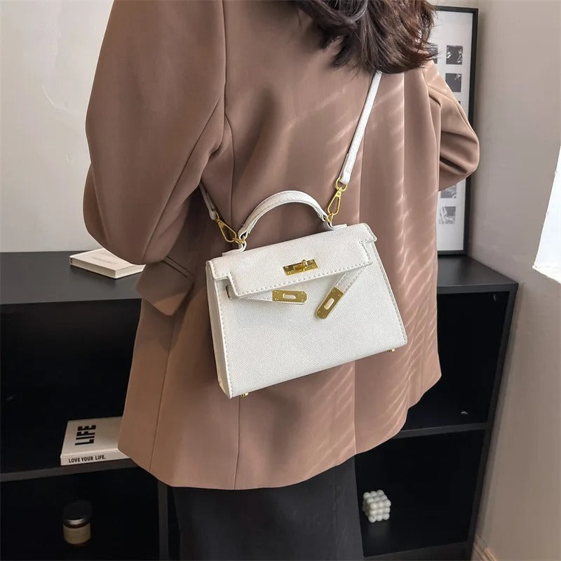 Elarova | Zeitlose Und Klassische Handtasche Mit Riemen