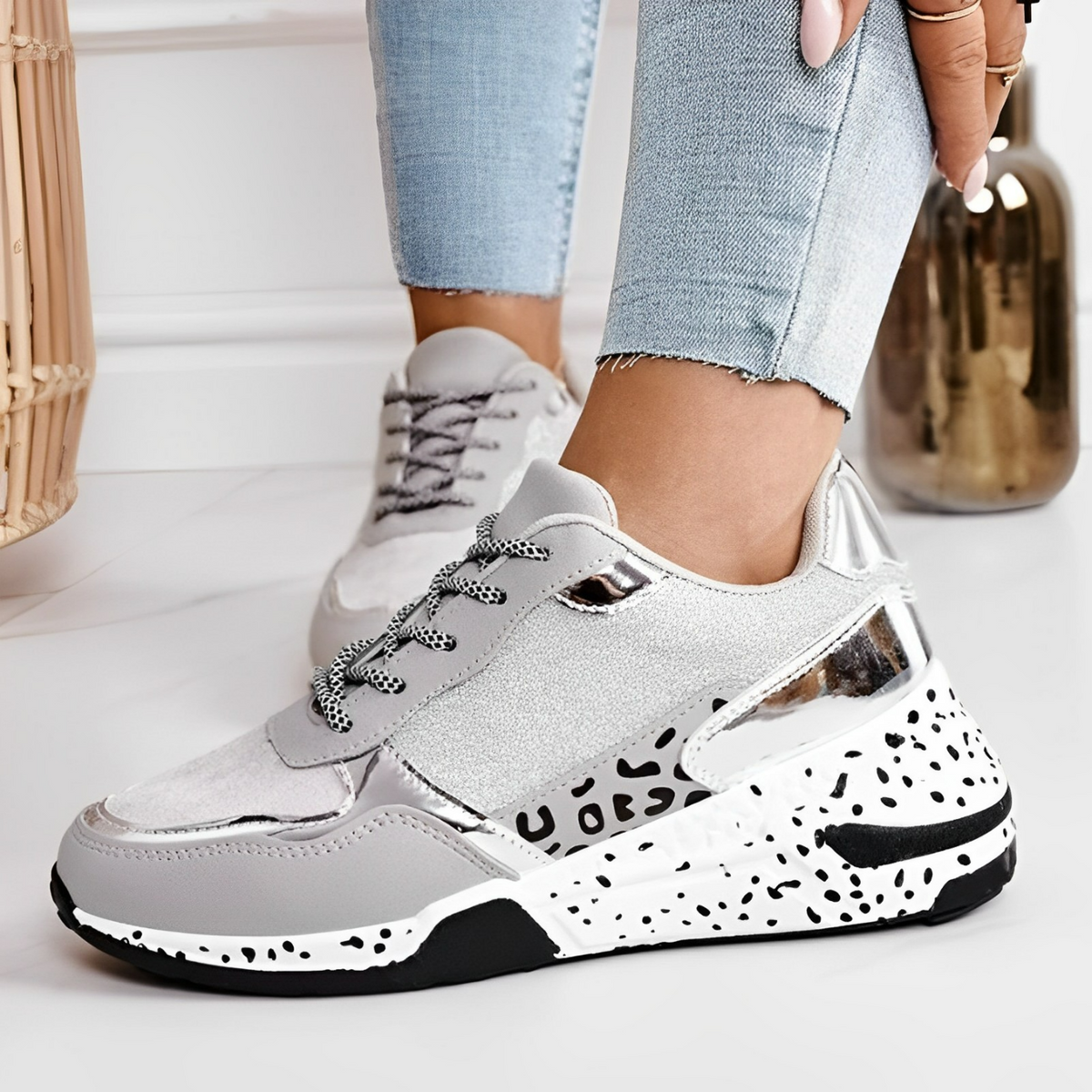 Elarova | orthopädische Sneakers stilvolle Trainer mit einem Fokus auf Weichheit