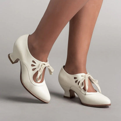 Elegante, orthopädische Damenschuhe von Shelly mit schickem Absatz