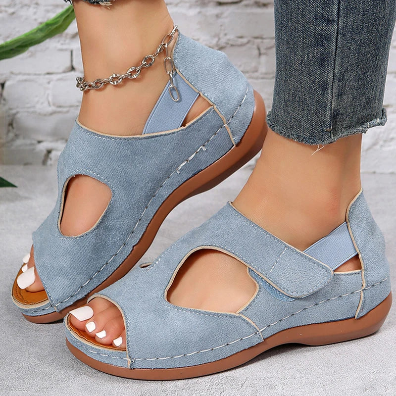 Elegante orthopädische Sandalen mit Absatz von NELE