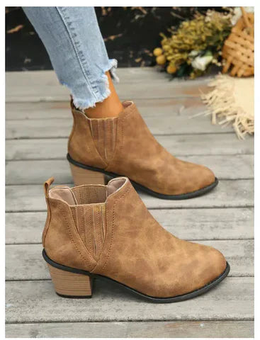Elegante, orthopädische Stiefel von Irma: Komfort und Stil vereint