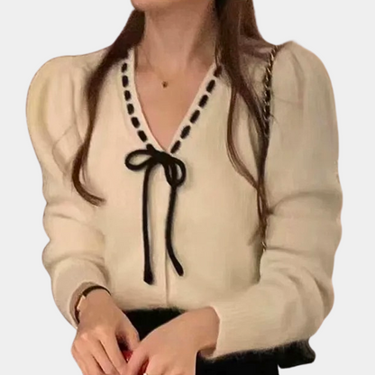 Eleganter Damenpullover Anthoula mit V-Ausschnitt und hübscher Schleife