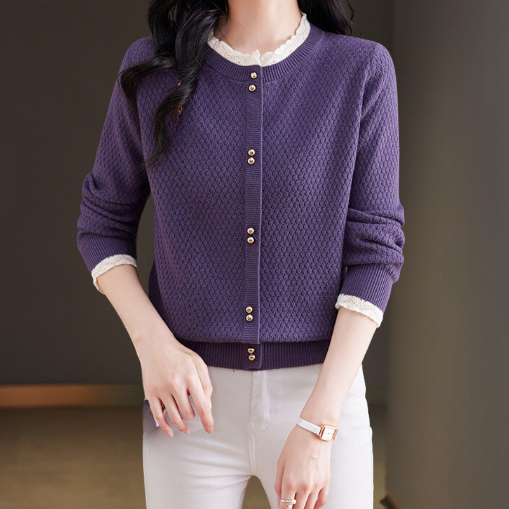 Elegantes Damen-Pullover mit ausgefallenen Knöpfen von Nevena