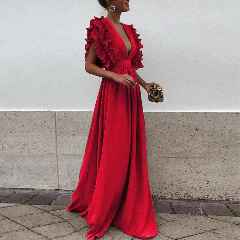 Elegantes Kleid von Katharina mit gerafften Ärmeln und V-Ausschnitt