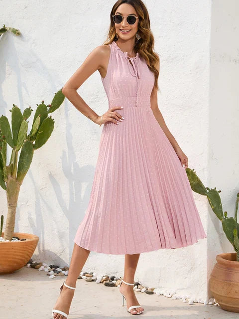 Elegantes schwarzes Irina-Plisseekleid mit Halterneck für besondere Anlässe