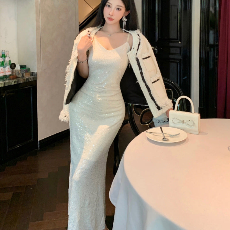 Fließendes Slipdress mit Pailletten, hoher Taille von Elarova