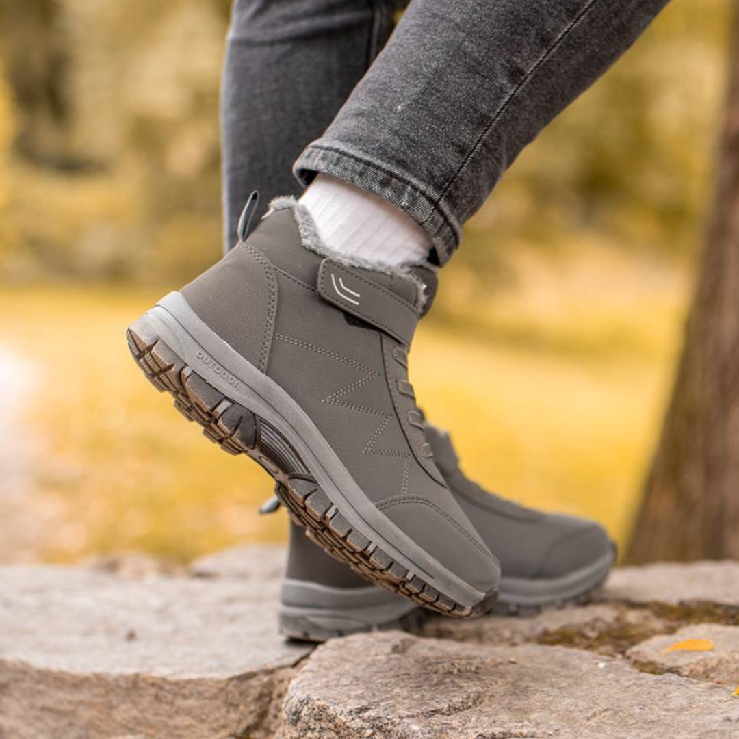 FrostStride™ – Orthopädische Winterstiefeletten Damen