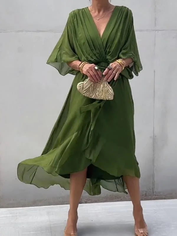 Grünes Chiffonkleid mit V-Ausschnitt von Veronia