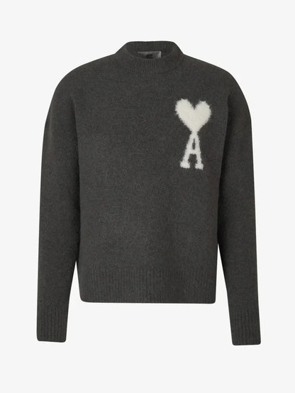 HeartLuxe™ – Exklusiver Unisex-Pullover mit Herzstickerei