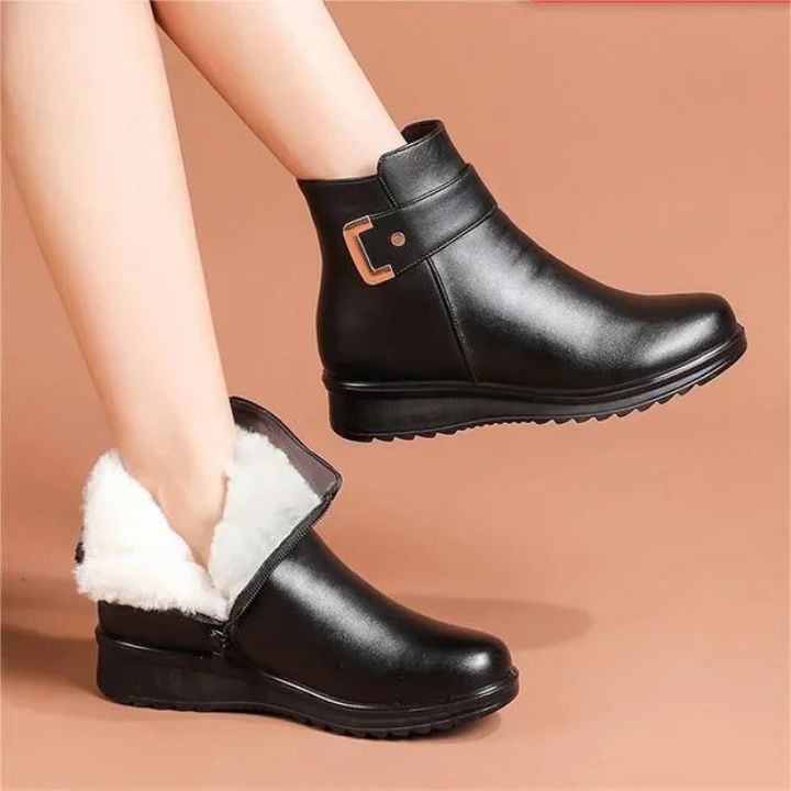 Helene: Orthopädischer Stiefel für Damen