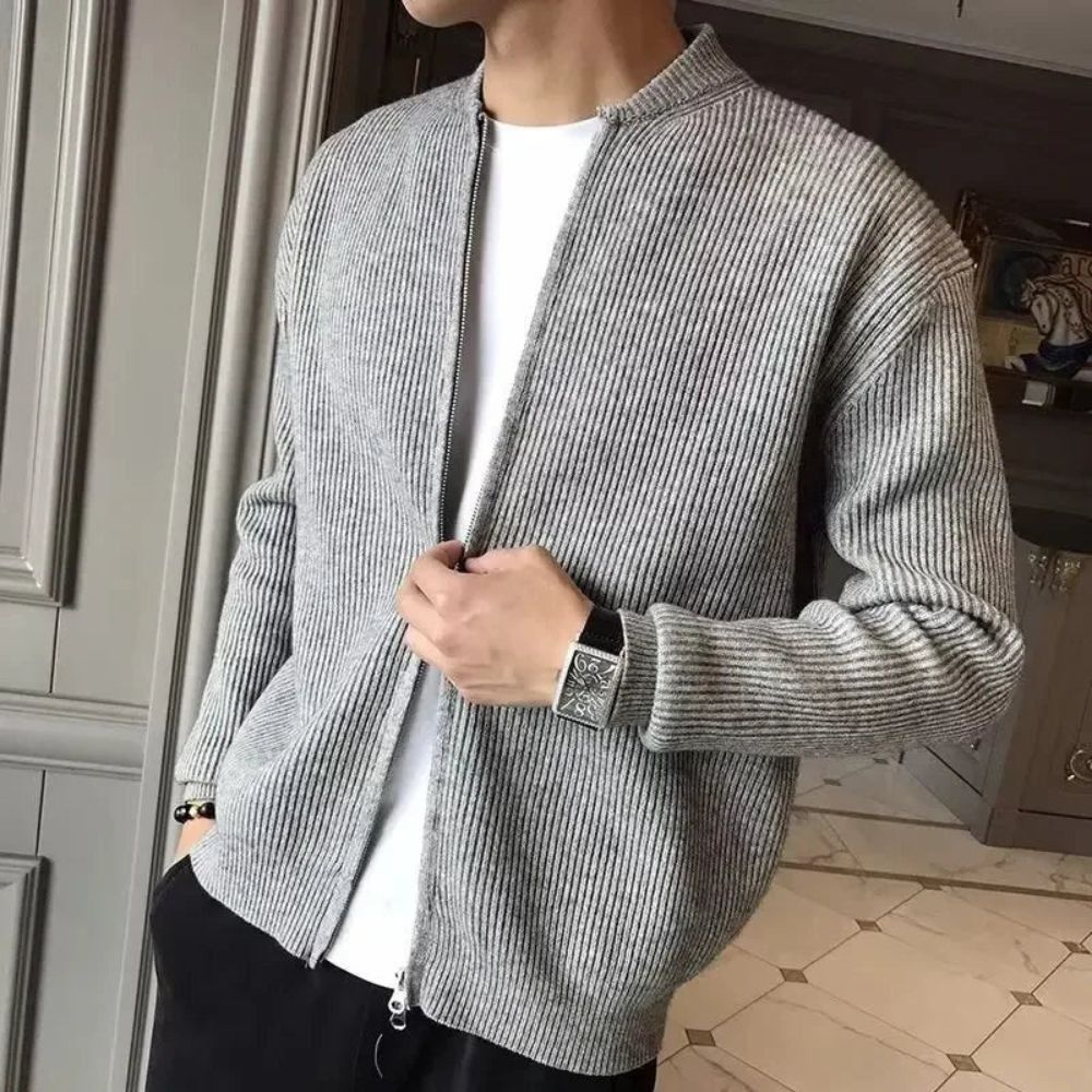Hochwertige Herren-Strickjacke im klassischen Design mit Reißverschluss - Modell Aljoscha