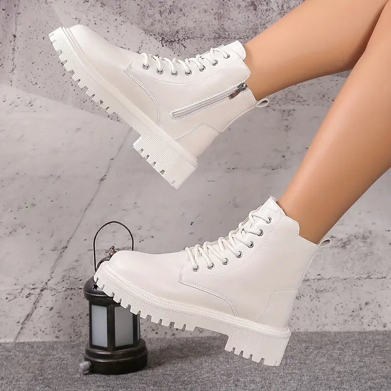 Keelin: Edle Plateau-Stiefeletten mit kuscheligem Plüsch – Komfort und Stil vereint