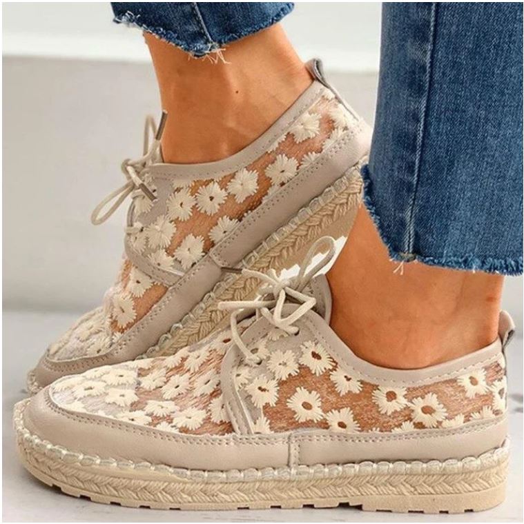 Komfortable orthopädische Schuhe für Damen: schmerzfreies Gehen