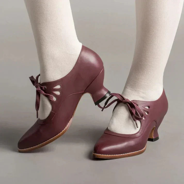 Komfortable orthopädische Schuhe im Vintagestil von Joanie