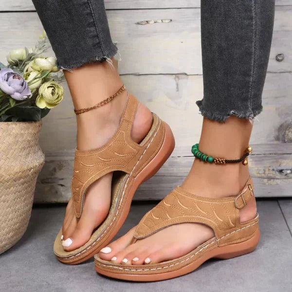 Komfortable und orthopädische Damensandalen für den Sommer