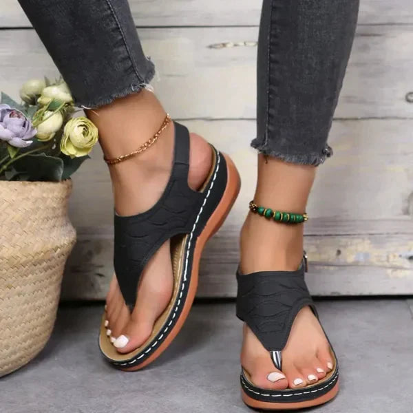 Komfortable und orthopädische Damensandalen für den Sommer