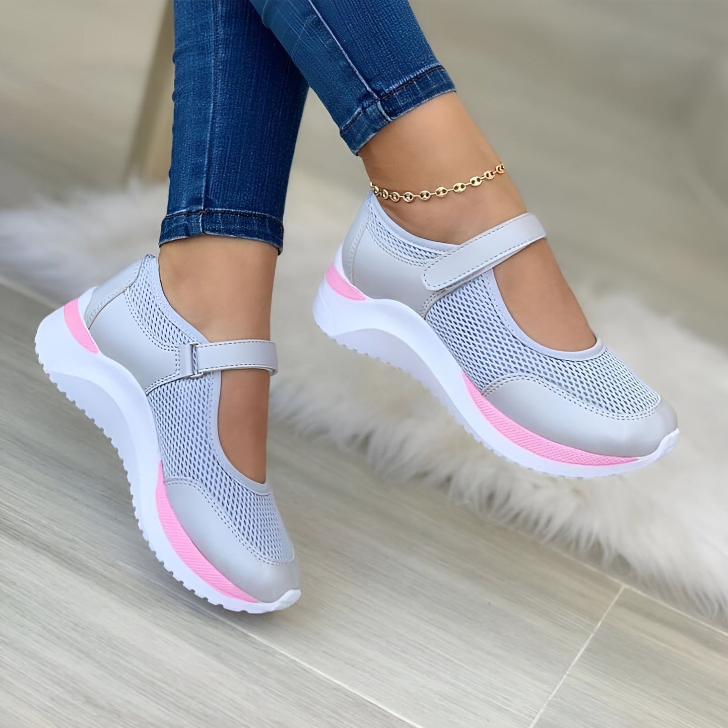 Komfortable und stabile orthopädische Sandalen für Damen
