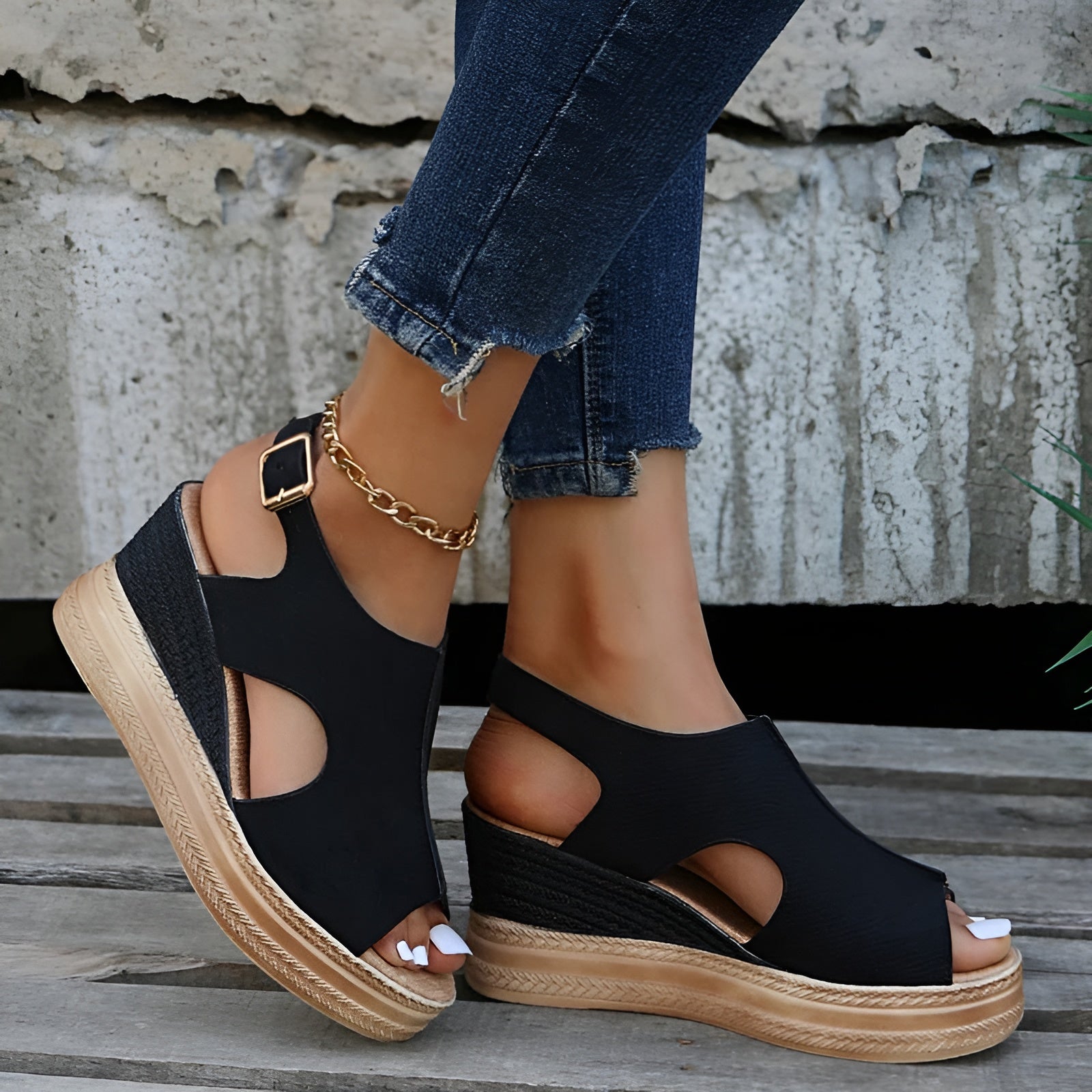 Komfortable und stilvolle Damensandalen mit orthopädischer Fußbett