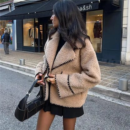 Kurze, warme Teddyfleecejacke für Damen von Lusorra