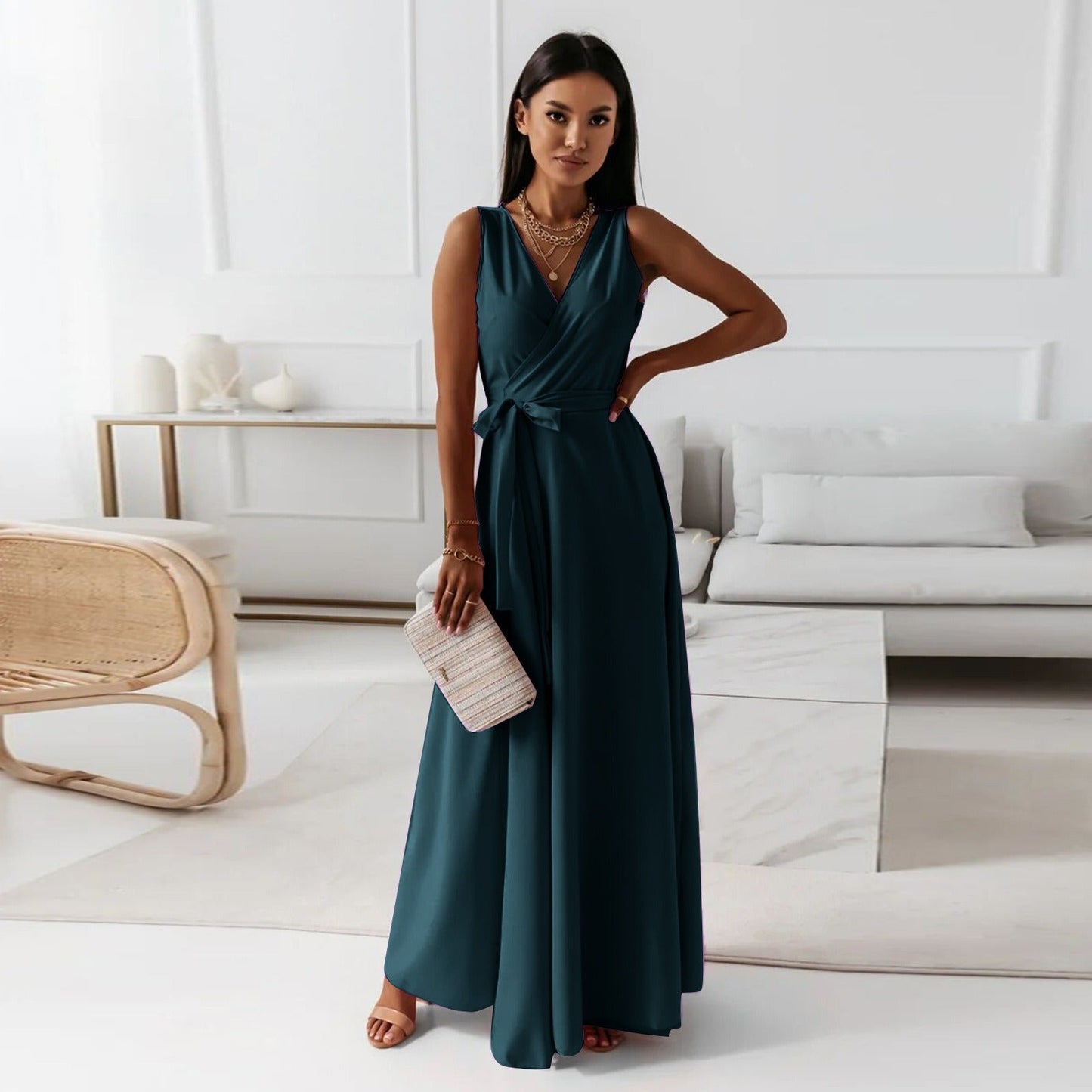 Langes Damenkleid Carolina mit V-Ausschnitt