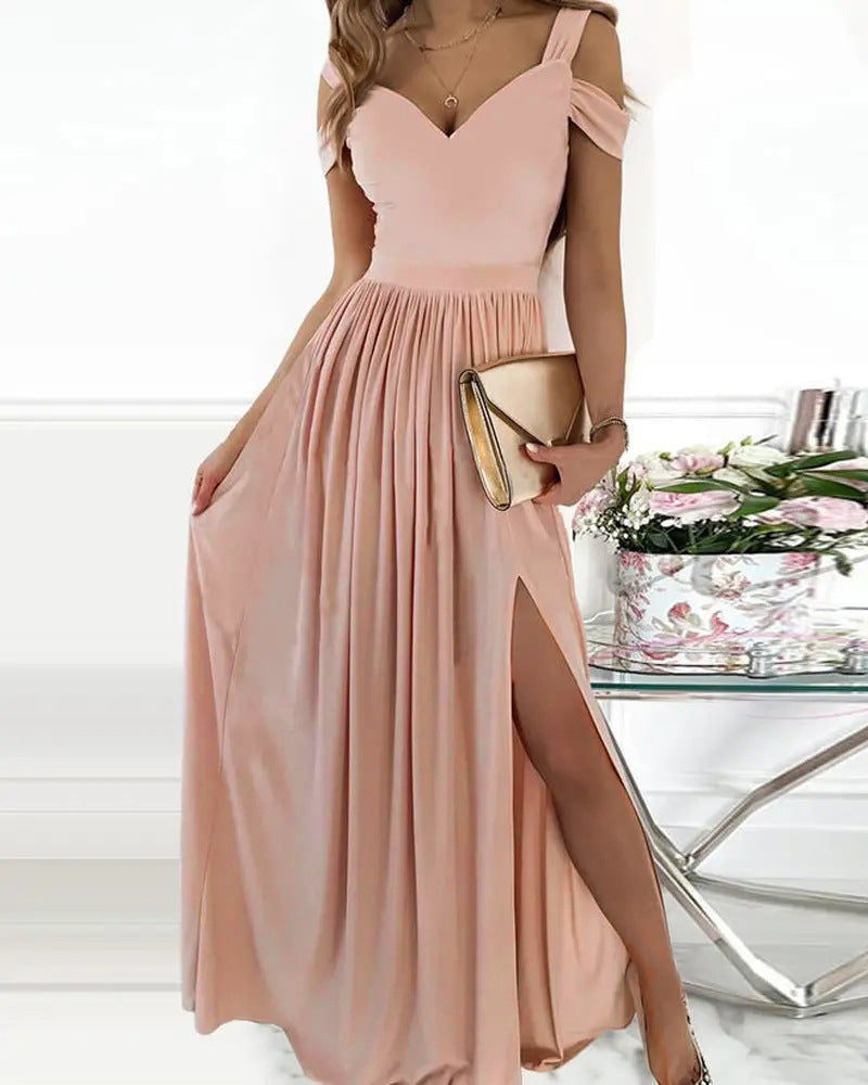 Langes, fließendes Boho-Kleid von Elarova mit Spaghettiträgern und Schlitz