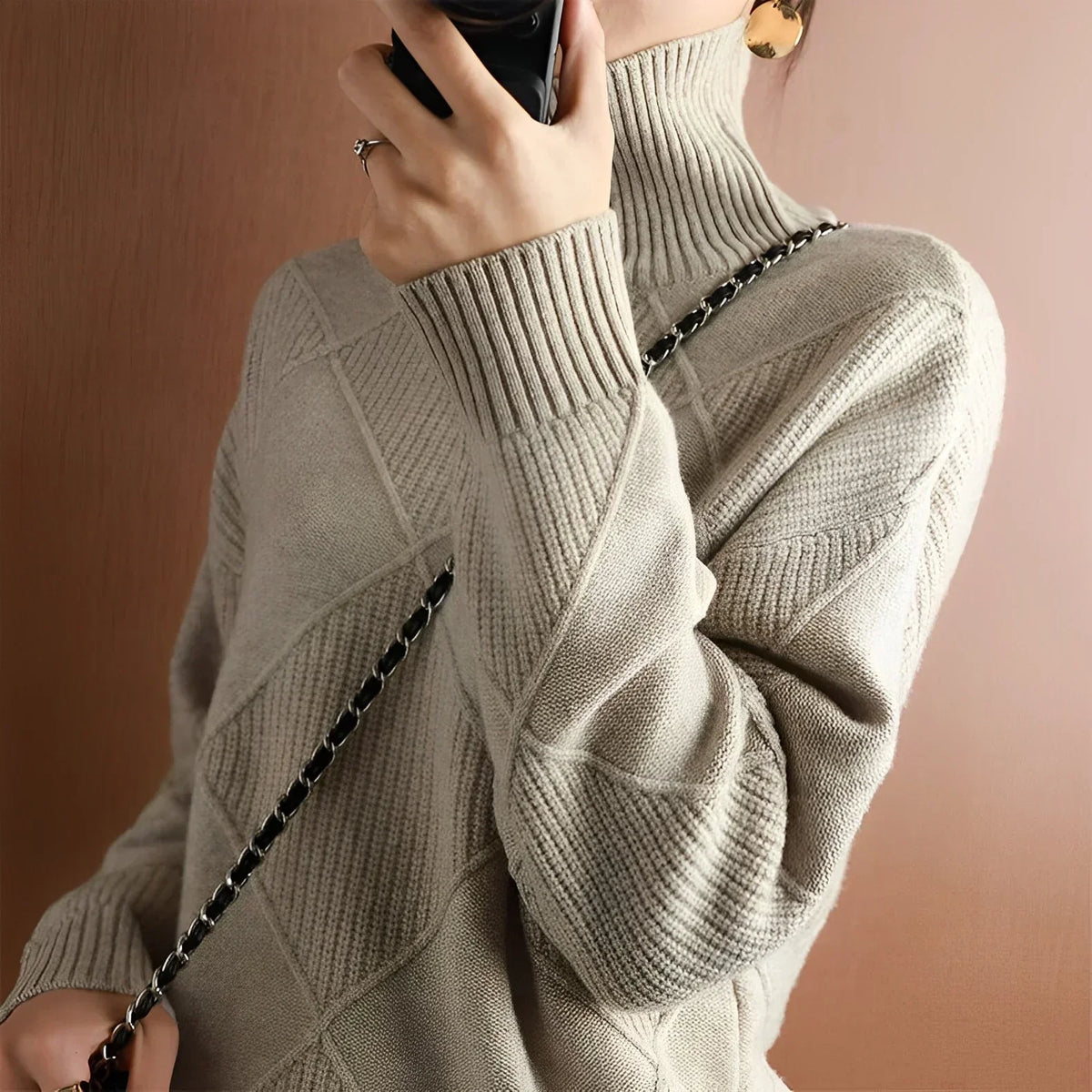 Layla™ GEWIRKTE TURTLENECK