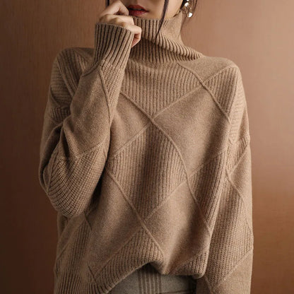 Layla™ GEWIRKTE TURTLENECK