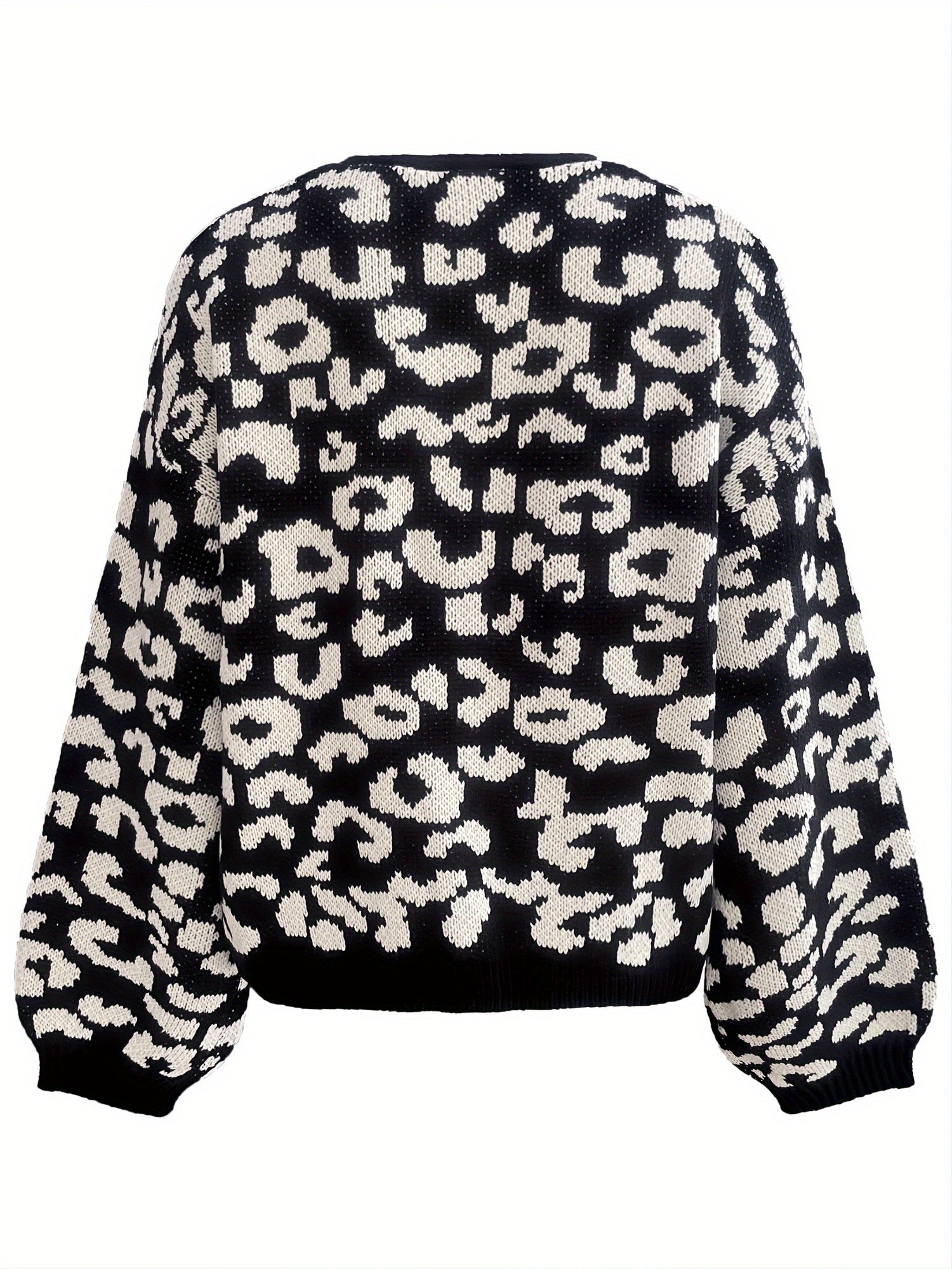 LeoElegance™ – Modische Damen Strickjacke mit Leopardenmuster