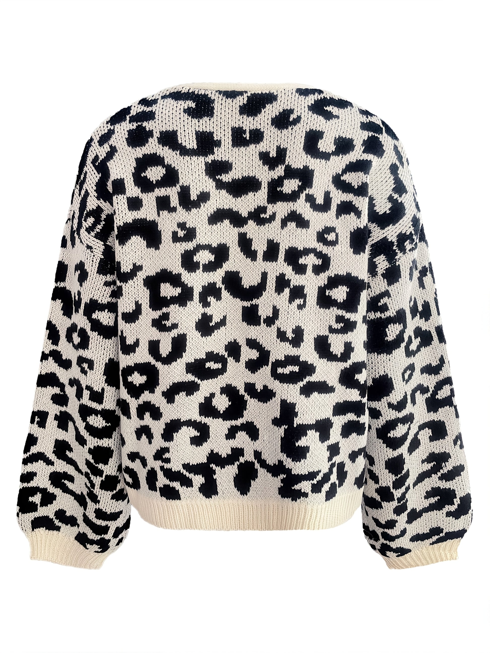 LeoElegance™ – Modische Damen Strickjacke mit Leopardenmuster