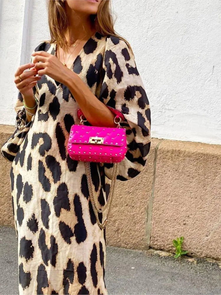 Leoparda™ – Damen Sommerkleid mit Eleganten Leopardenmuste