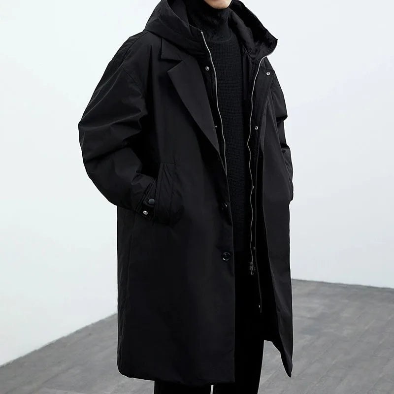 Männerschicker, minimalistischer Trenchcoat Karsten