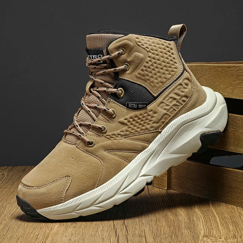Moderne Trekkingschuhe für Herren von Hux