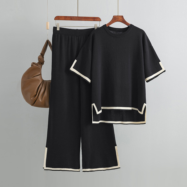 Modernes Damen-Outfit: Shirt und Hose – Benita