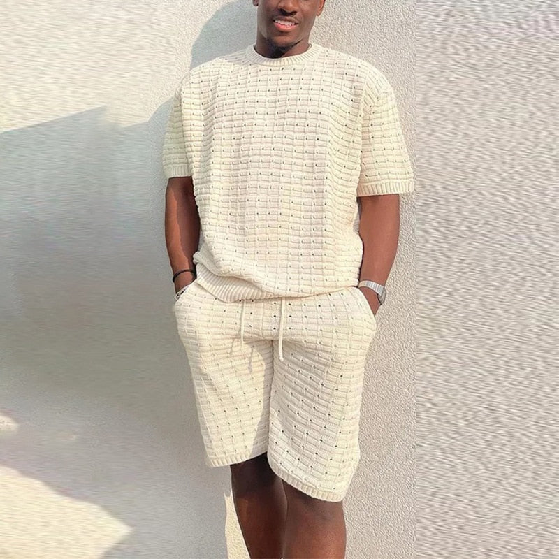 Modernes Sommer-Outfit für Herren: Shirt & Shorts - Monte