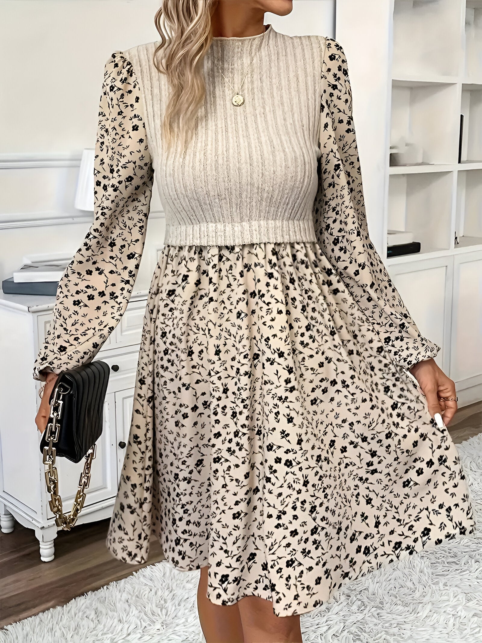 Odile – Effortless Elegance with a Hint of Spring: Light Brown Apricot
