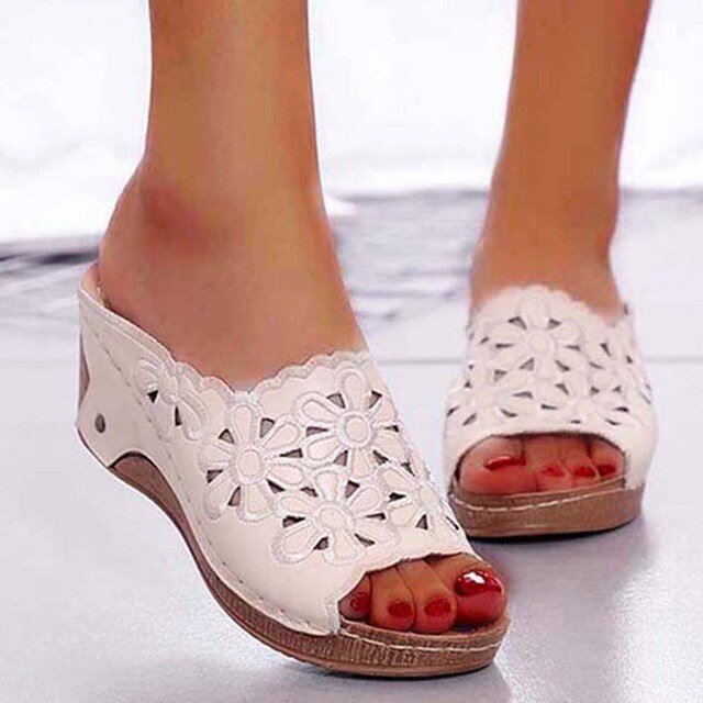 Orthopädische Sandalen SAMANTHA mit Hohlsohle