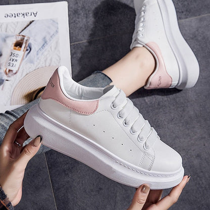 Plateau-Sneaker StepWedge: Lässiger Herbstschuh