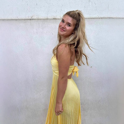 Plonsova™ – Damen Abendkleid mit Elegantem V-Ausschnitt und Faltenrock