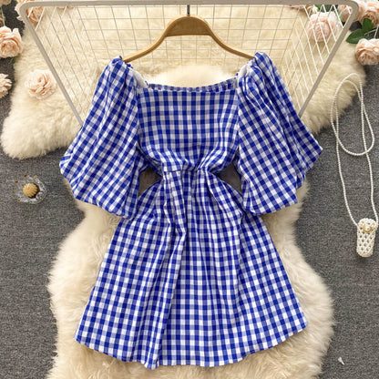 Damenkleid Karree Ausschnitt Puffärmel Modern