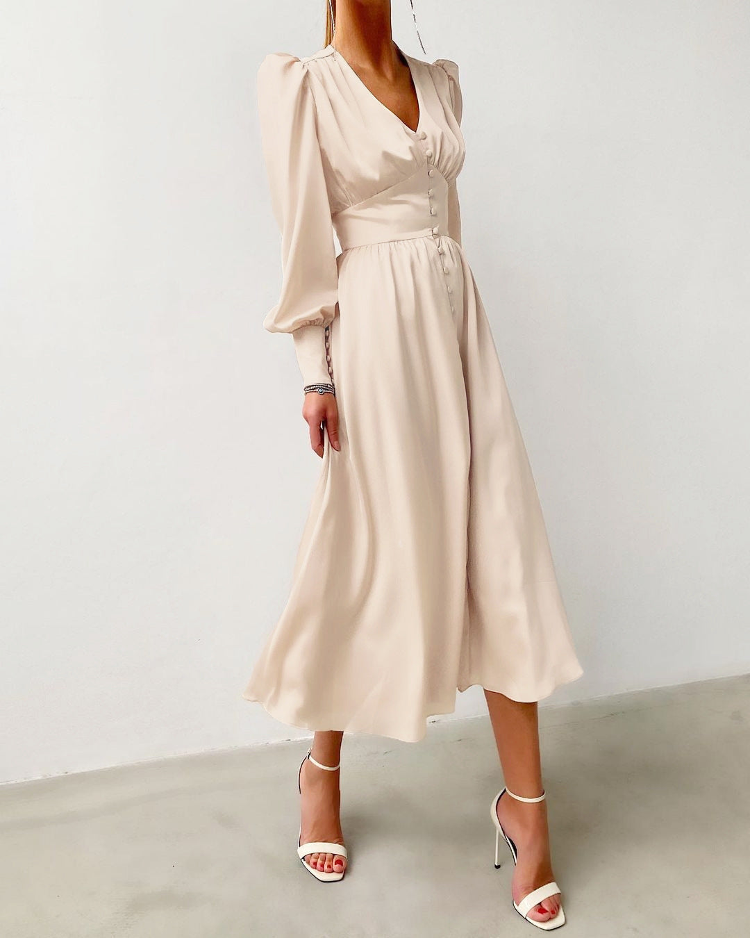 Arya™ – Damen Kleid aus Satin für Festliche Anlässe Elegante Passform-5