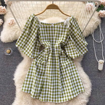Damenkleid Karree Ausschnitt Puffärmel Modern