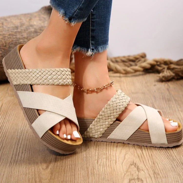 Sibyl - Modische orthopädische Sandalen
