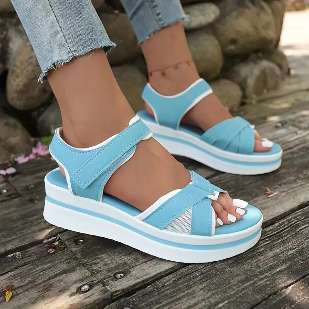 Sommerliche Plateau-Sandalen für Damen in stilvollem Design