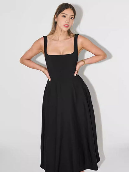 Trägerloses Kleid von Elarova mit Spaghettiträgern und quadratischem Ausschnitt