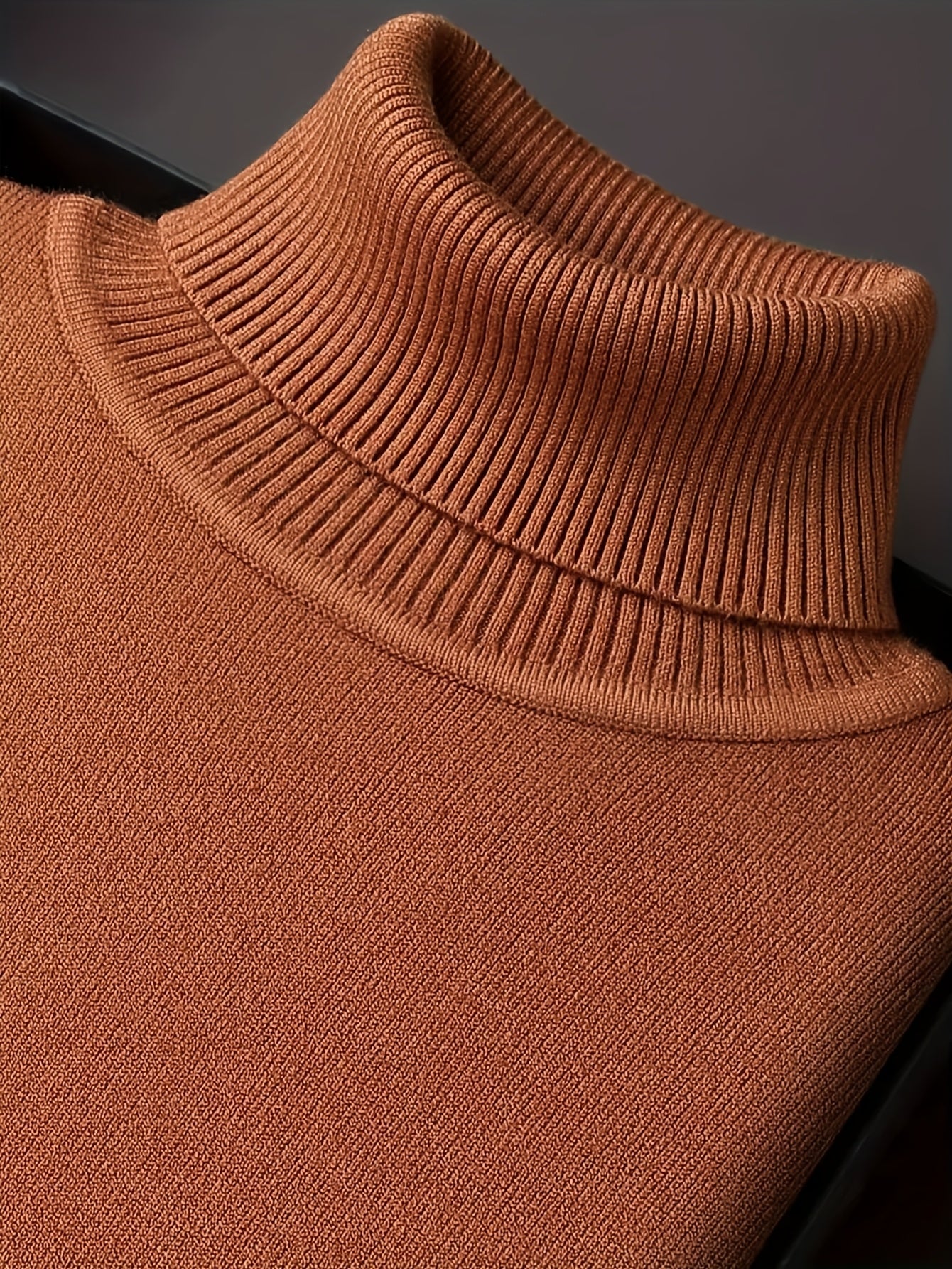 UrbanKnit™ – Eleganter Herren Rollkragenpullover für maximalen Komfort